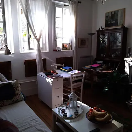 Daire Old In The Gobelins District *